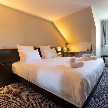 Logis Hotel & Restaurant Le Vert Bocage Franqueville-Saint-Pierre Eksteriør bilde